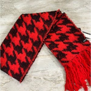 DKNY  Scarf Red and black Houndstooth Blanket wrap!